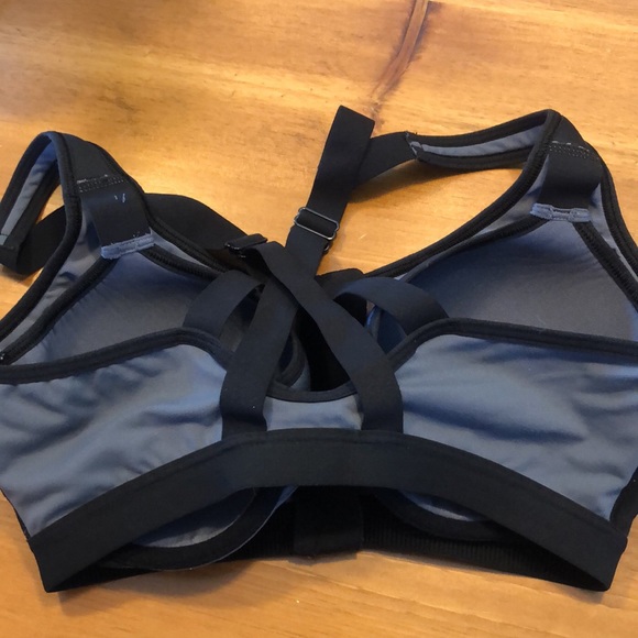 COPY - Victoria sport knockout max support sports… - Picture 2 of 2